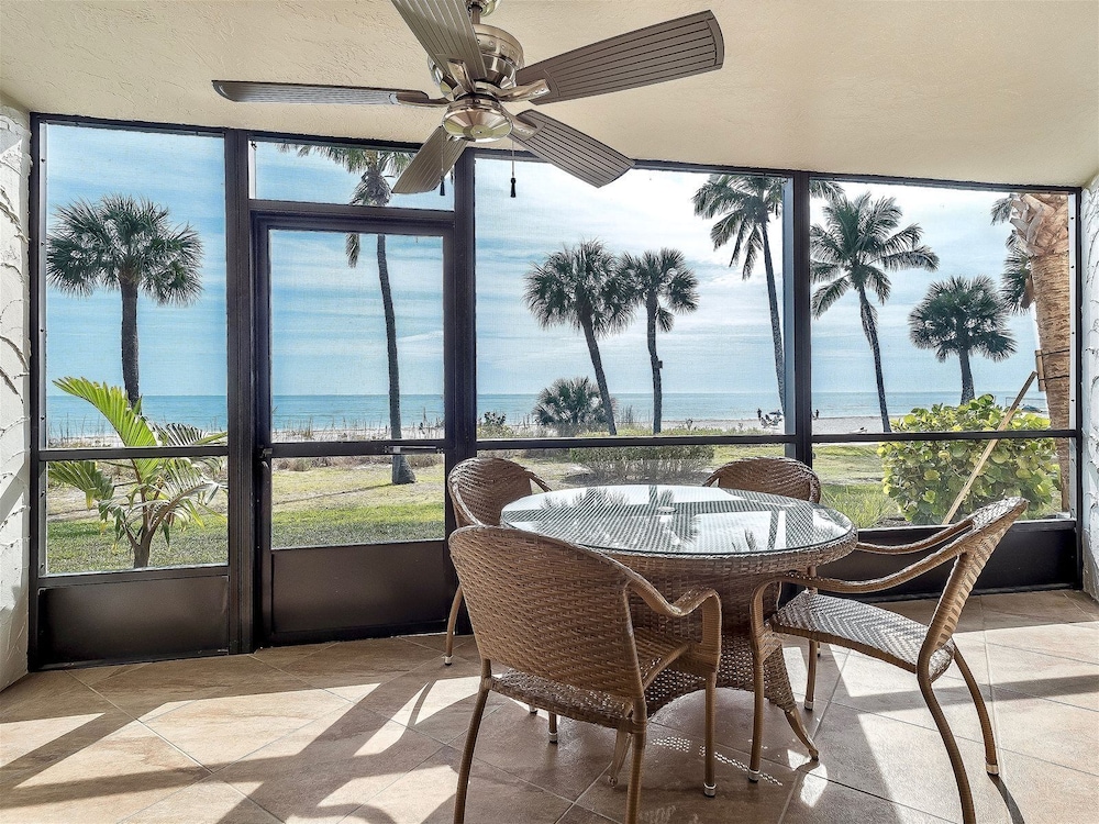 Pointe Santo Condos by Dream Vacation Rentals