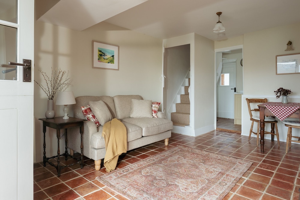 Pear Tree Cottage in South Milton