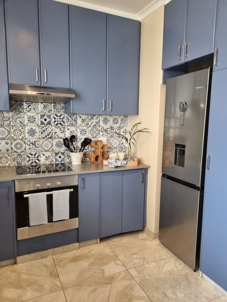 Luxurious Sea Point Apartment