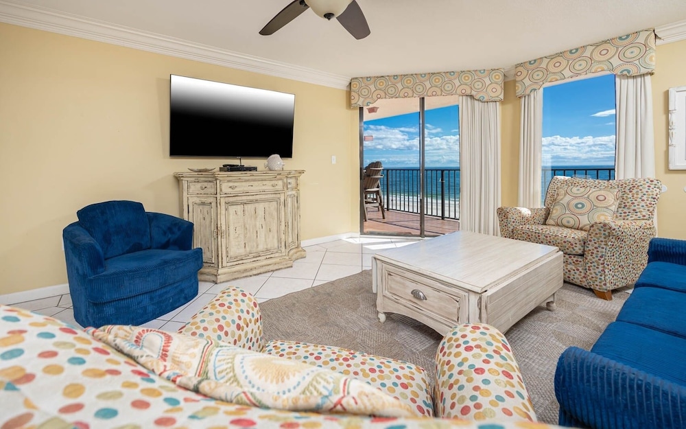 Phoenix East 503 2 Bedroom Condo
