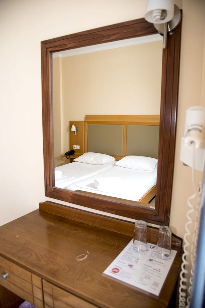 Hermes Hotel photo 3