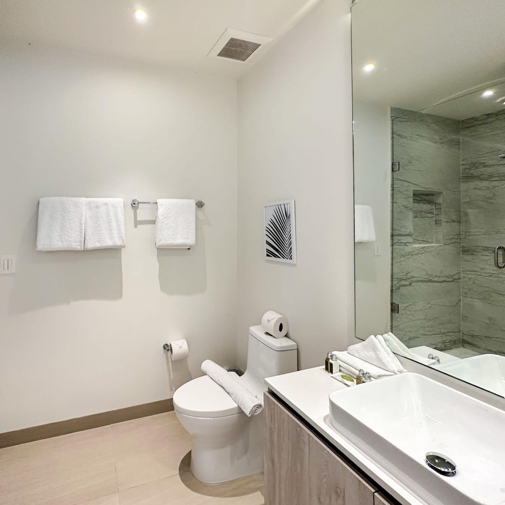 Brand New 6 Bedroom Penthouse