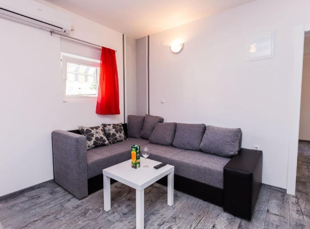 Modern Apartments in Zadar With Private Terrace