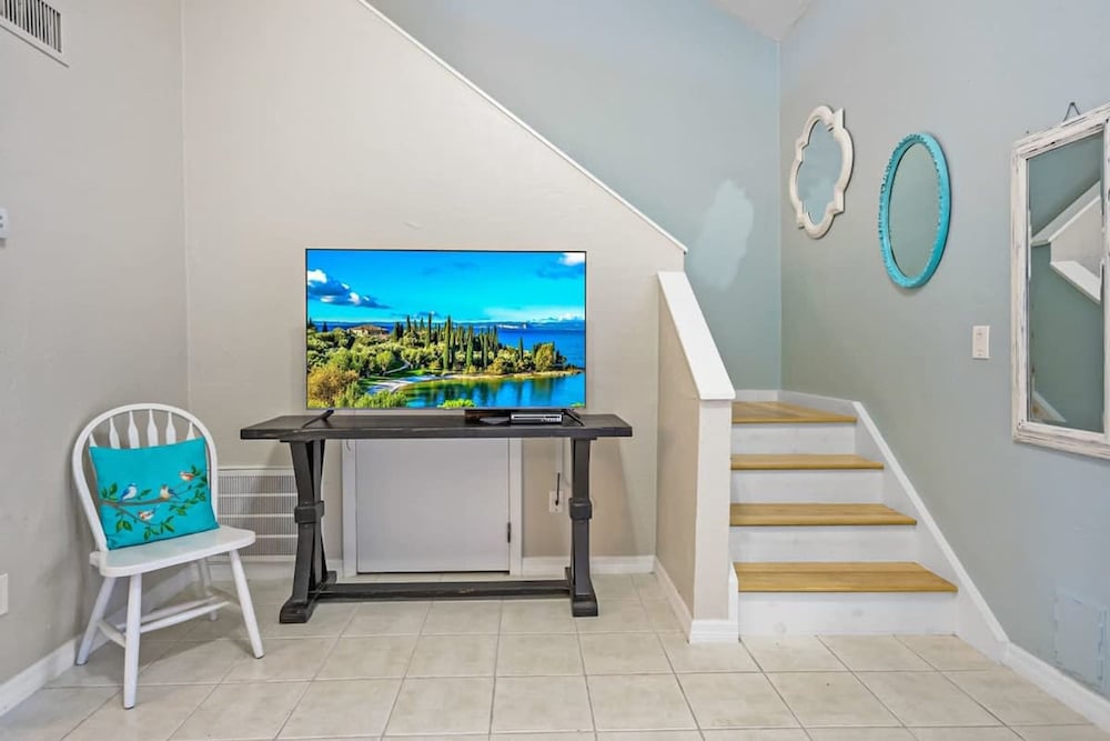 Walk to Beach Fire Pit Screened Patio Smart TVs