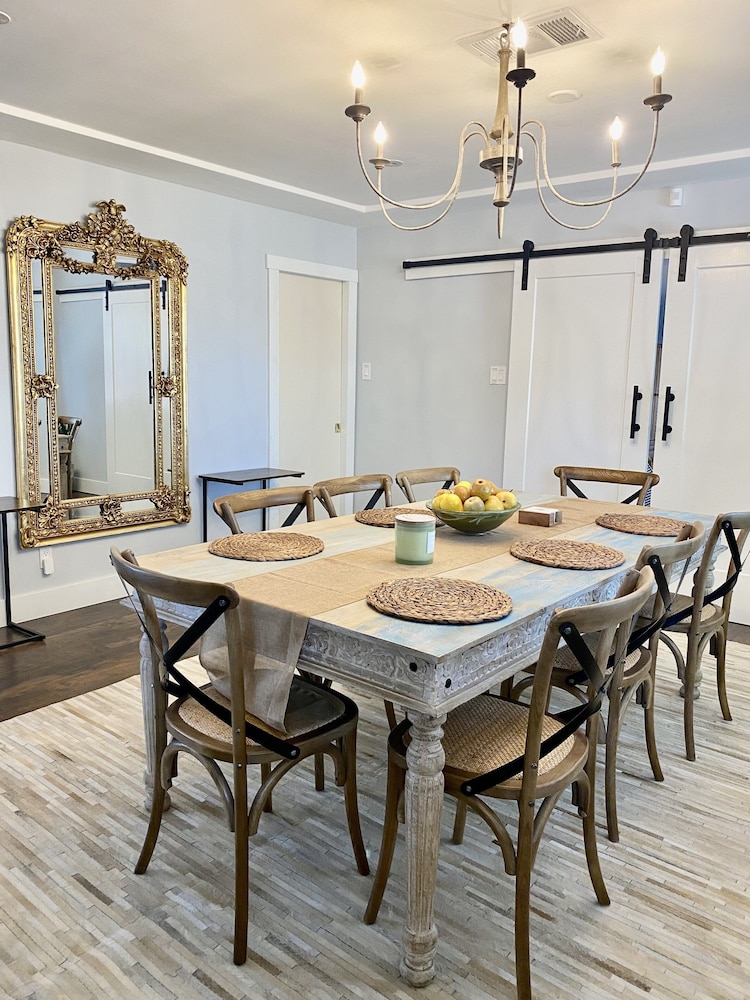 Uptown French Haven 3 Bedroom Residence