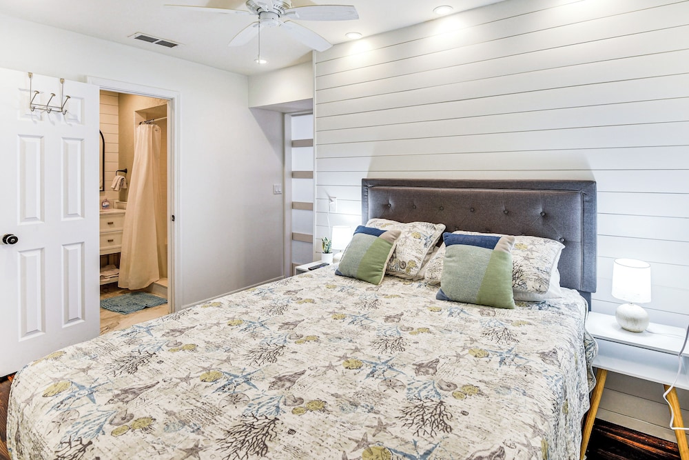 2 Mi to St Augustine Beach: Home w/ Pool Access