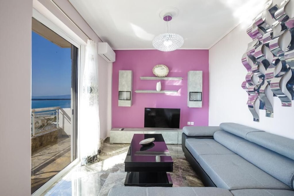 Kalamata Coastal Charm Modern Seaside Escape
