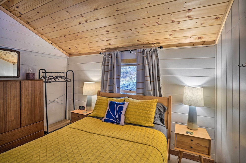 Brattleboro Vacations - Cozy Falls Brook Cabin: Hike  Swim On-site! - Property Image 23