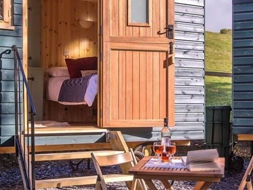Siabod Huts