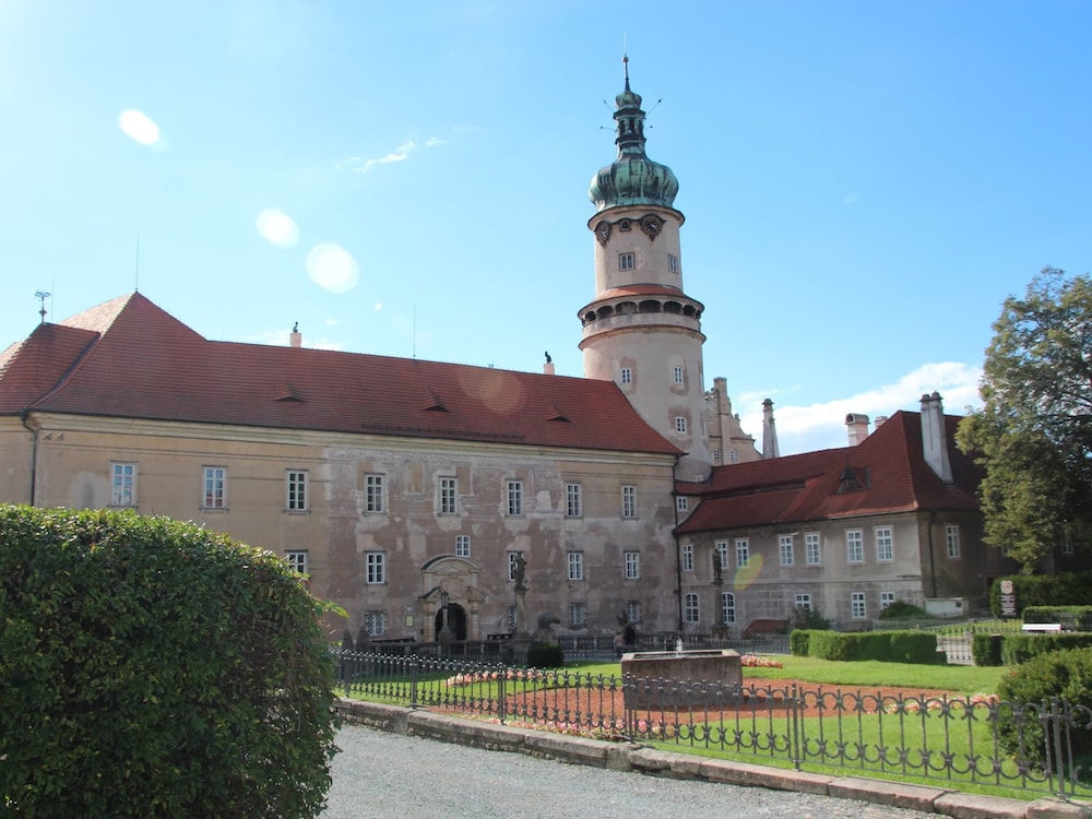 Photo 33
