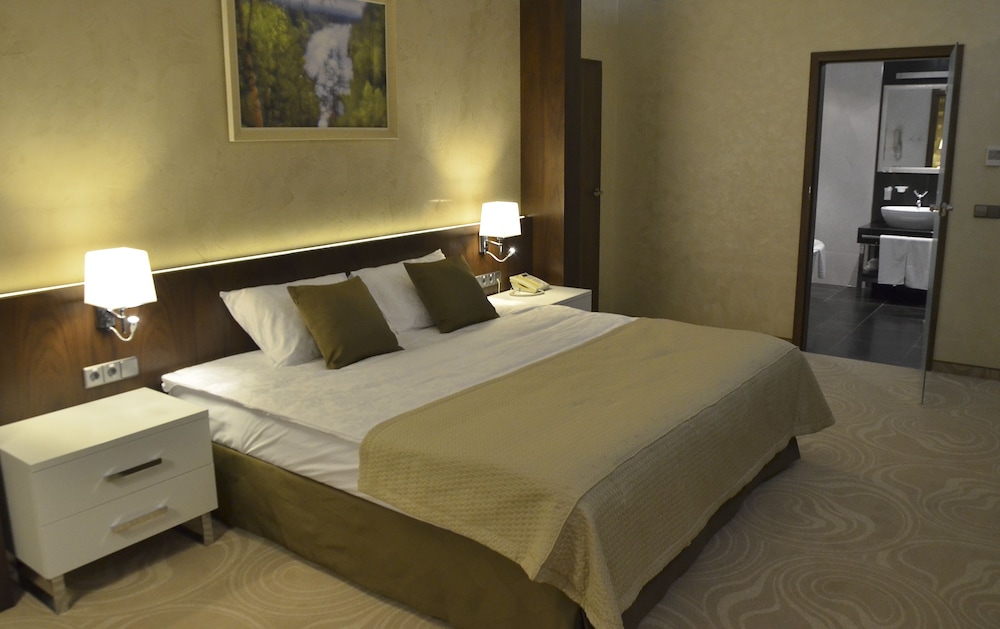 Victoria Hotel and SPA