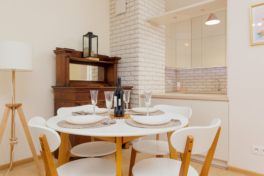 Modern Apartment Warsaw by Renters view 5