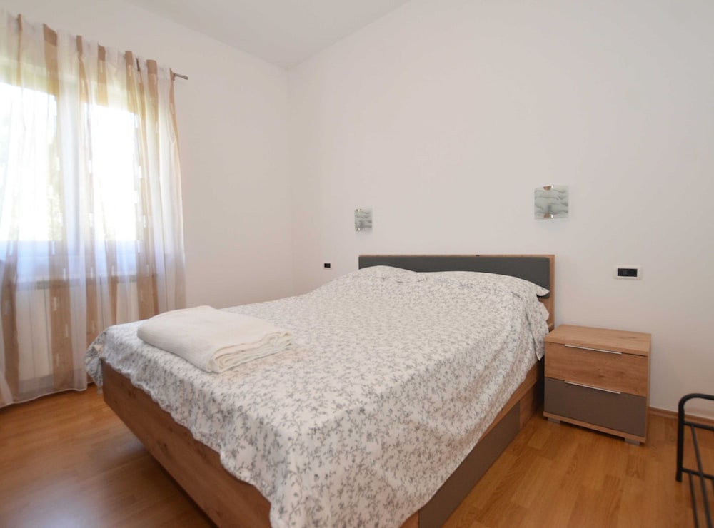 Elegant and Brigth Corner Apartments
