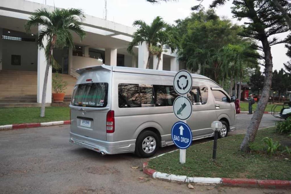 Sawang Resort Golf Club and Hotel