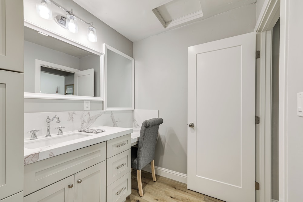 Quaint Hughson Vacation Rental, Walk to Downtown! - Property Image 33