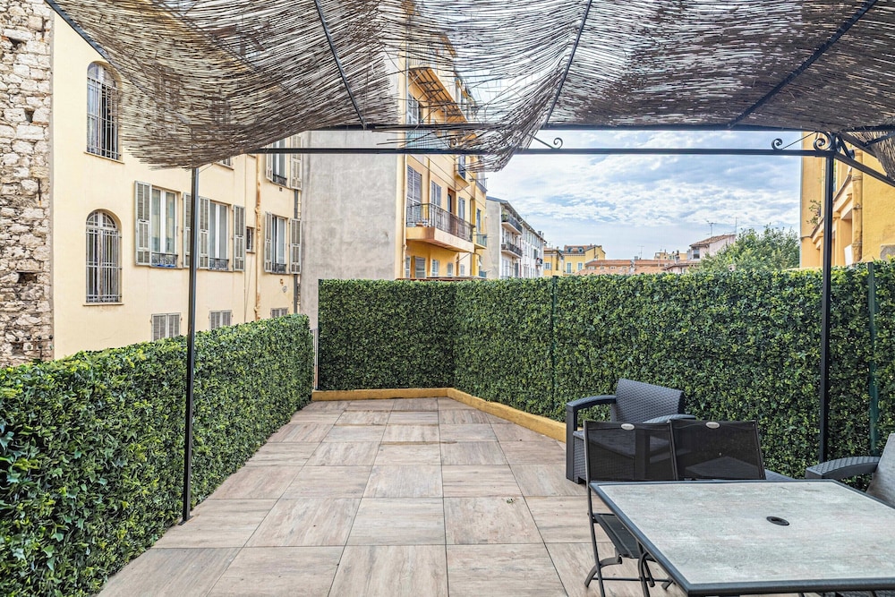 Modern Mezzanine Apt 2br/4p - Place Garibaldi