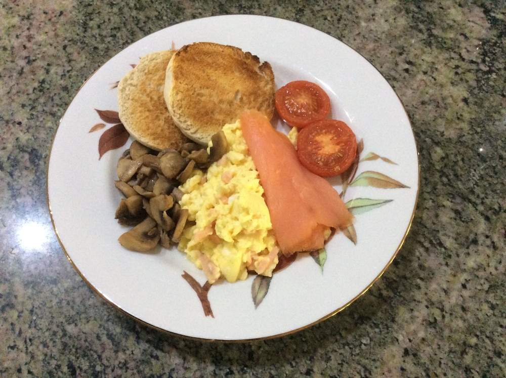 Copps Castle Bed & Breakfast