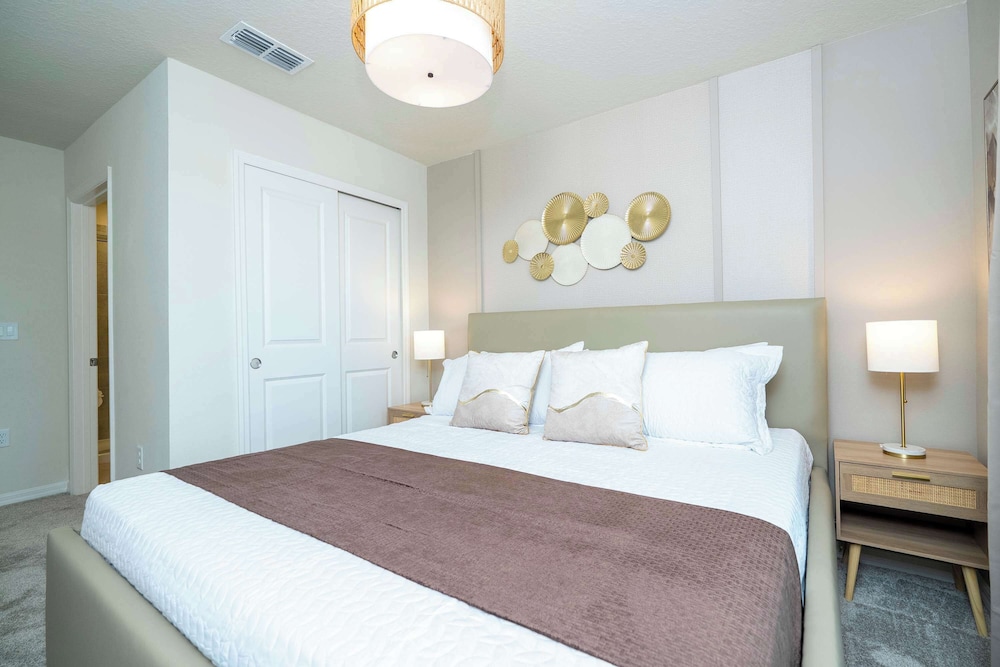 Magical 5BR w Pool Minutes From Disney 16140