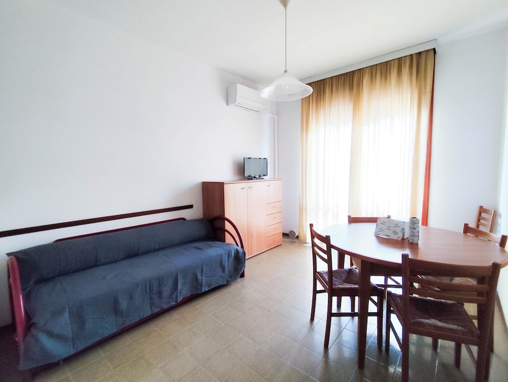 Apartment With Balcony on the Seafront
