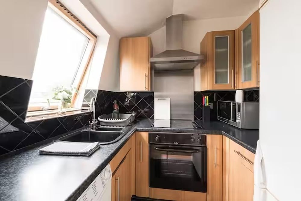 Cosy London Apartment Near River Thames