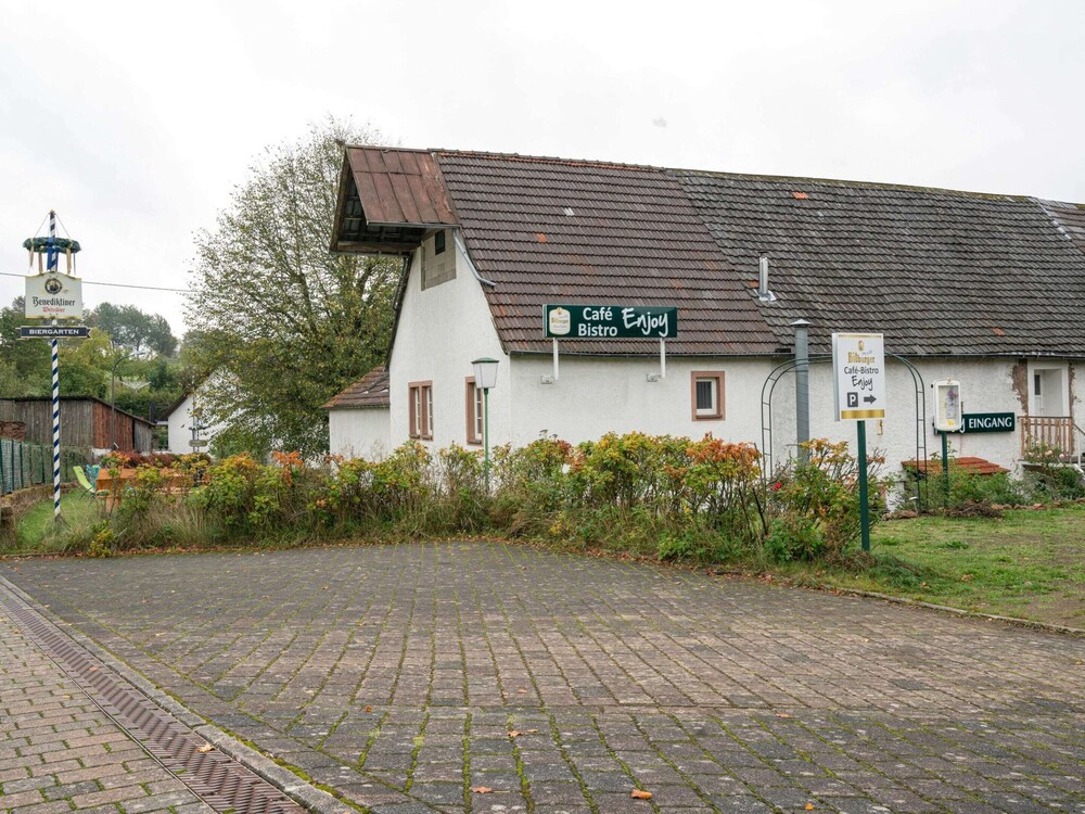 Photo 34