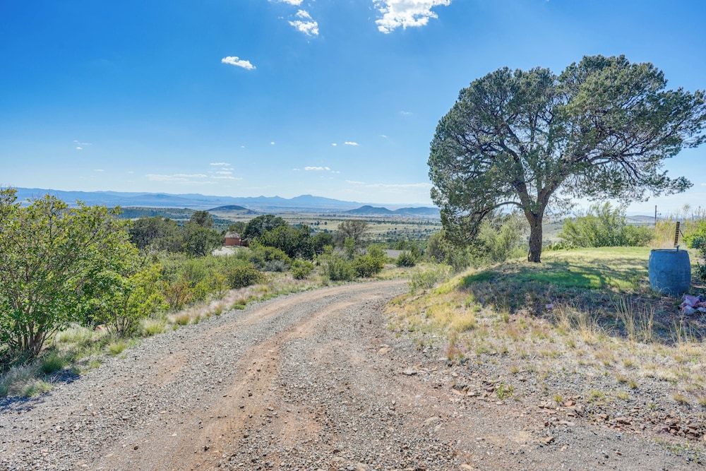 Sunroom + Sauna! Mtn-view Prescott Valley Home view 5