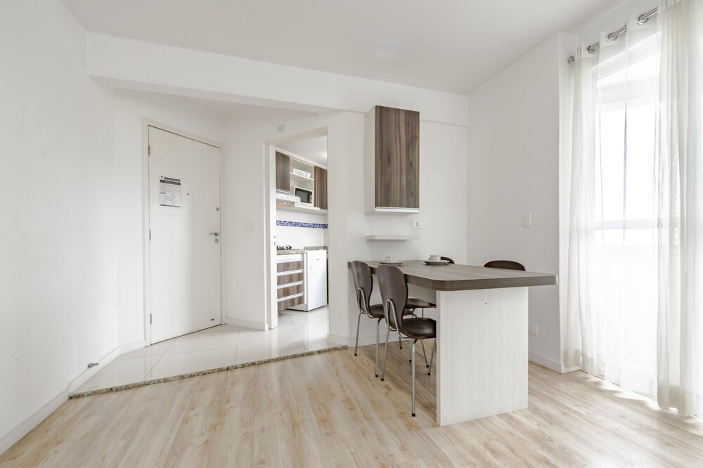 B.Living view 2