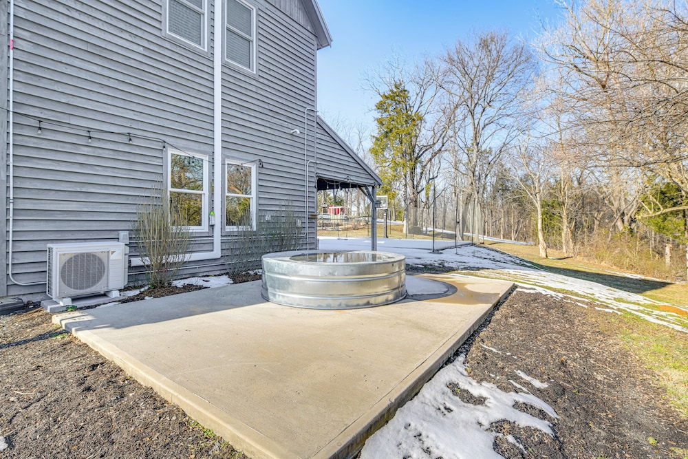 Countryside Barndominium in Virginia w/ Patio