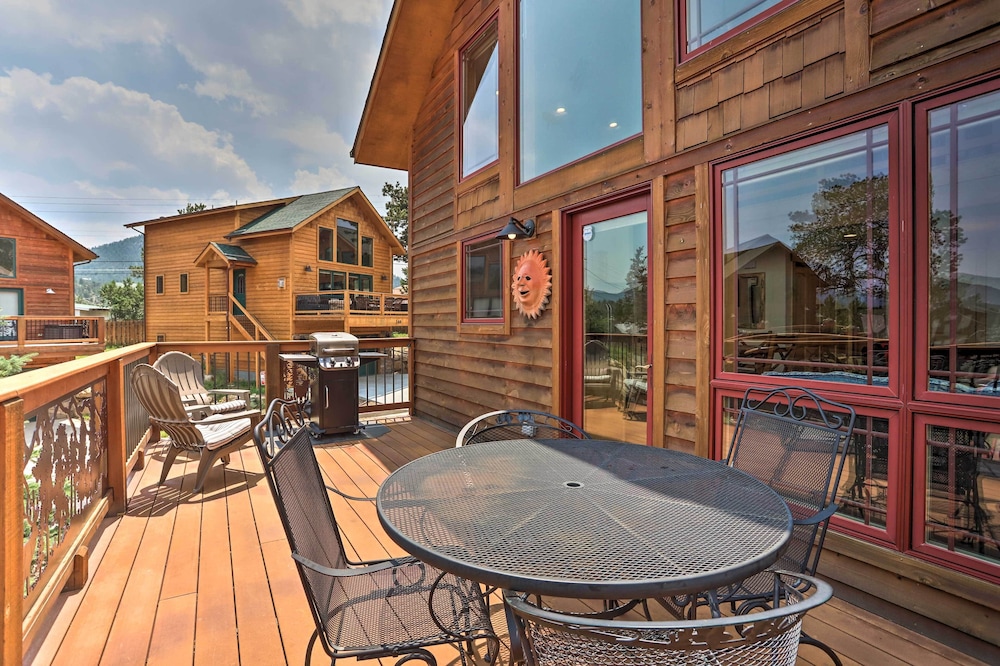 Estes Park Home w/ Grill < 1 Mi to Stanley Hotel! - Property Image 7
