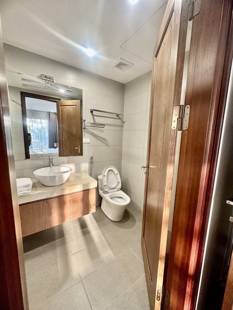 Paradise Home Trinh Cong Son