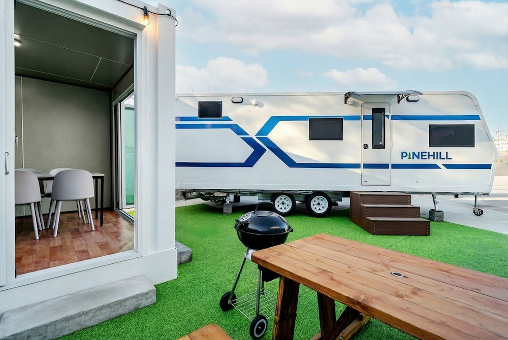 Gangneung Pinehill Park Pension&caravan
