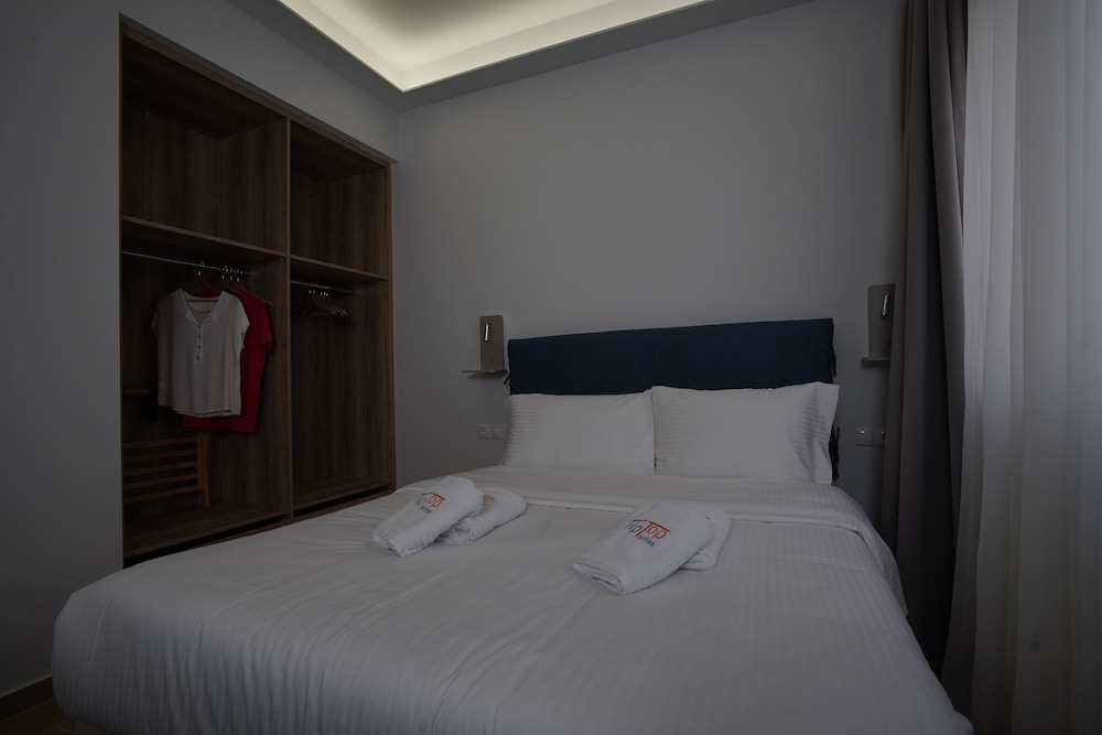 Tip Top Suites