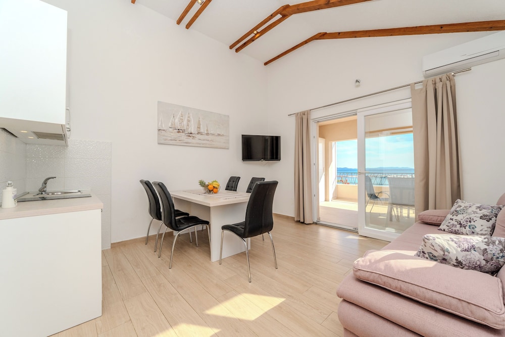 Apartments Batela