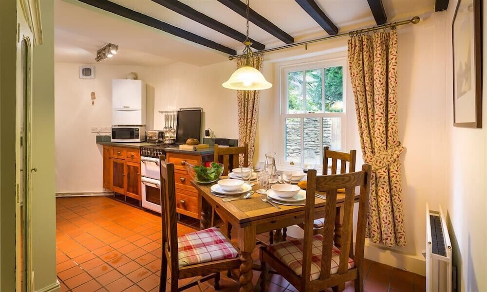 Dove Holme Cottage