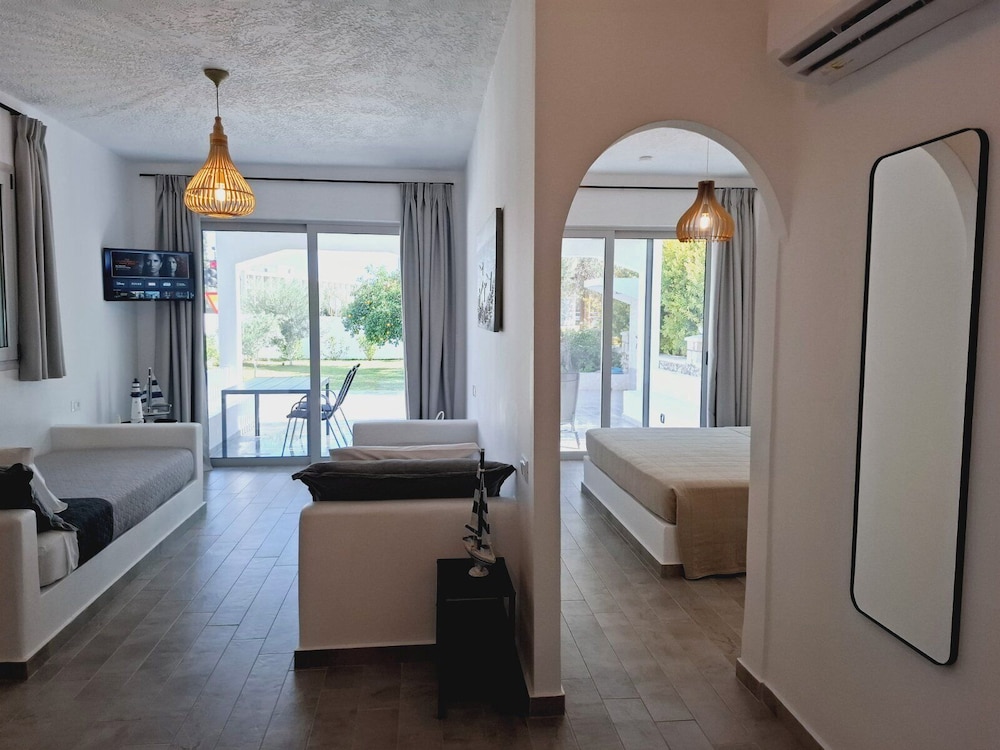 Rhodes soul luxury suites