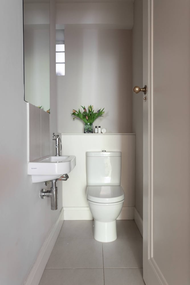 Drayton Gardens VI by Onefinestay