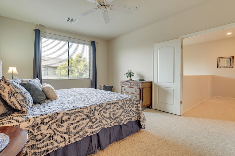 1 Mi to Golf: Lake-view Condo w/ Pool in Chandler!