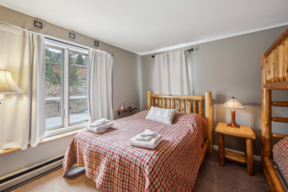 Lower Sleighride 2 Bedroom Townhouse The Summit at Gore Mountain