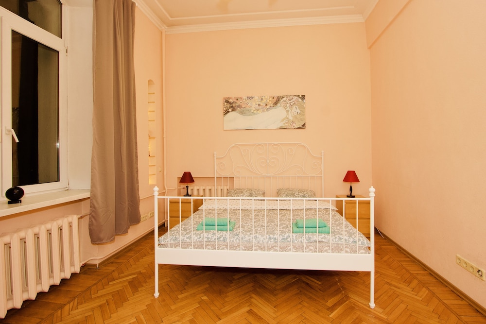 LUXKV Apartment on Sadovaya