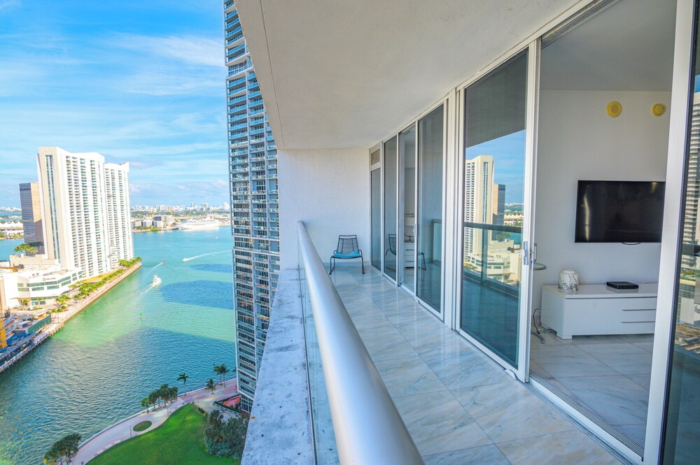 Icon Brickell