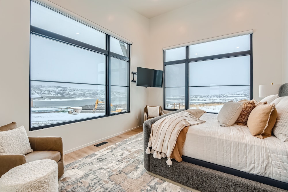 Gemini's Mountain Retreat! Free Shuttle To Dv Gondola! 4 Bedroom Home by RedAwning view 4