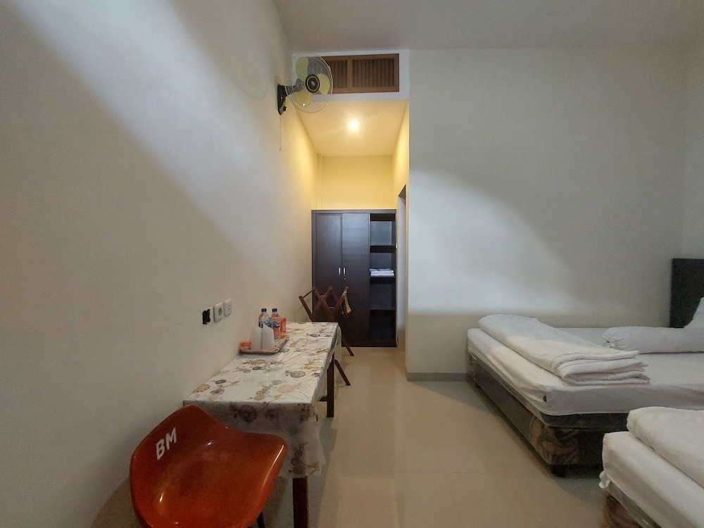 Gondang Sivali Hotel