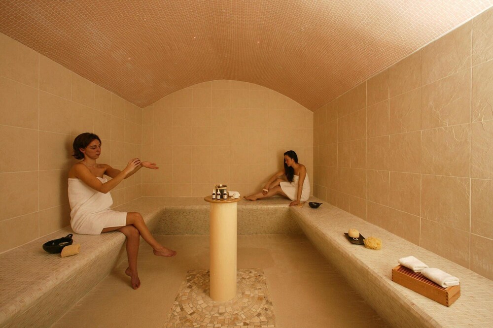 Resort in Var With Golf & Wellness