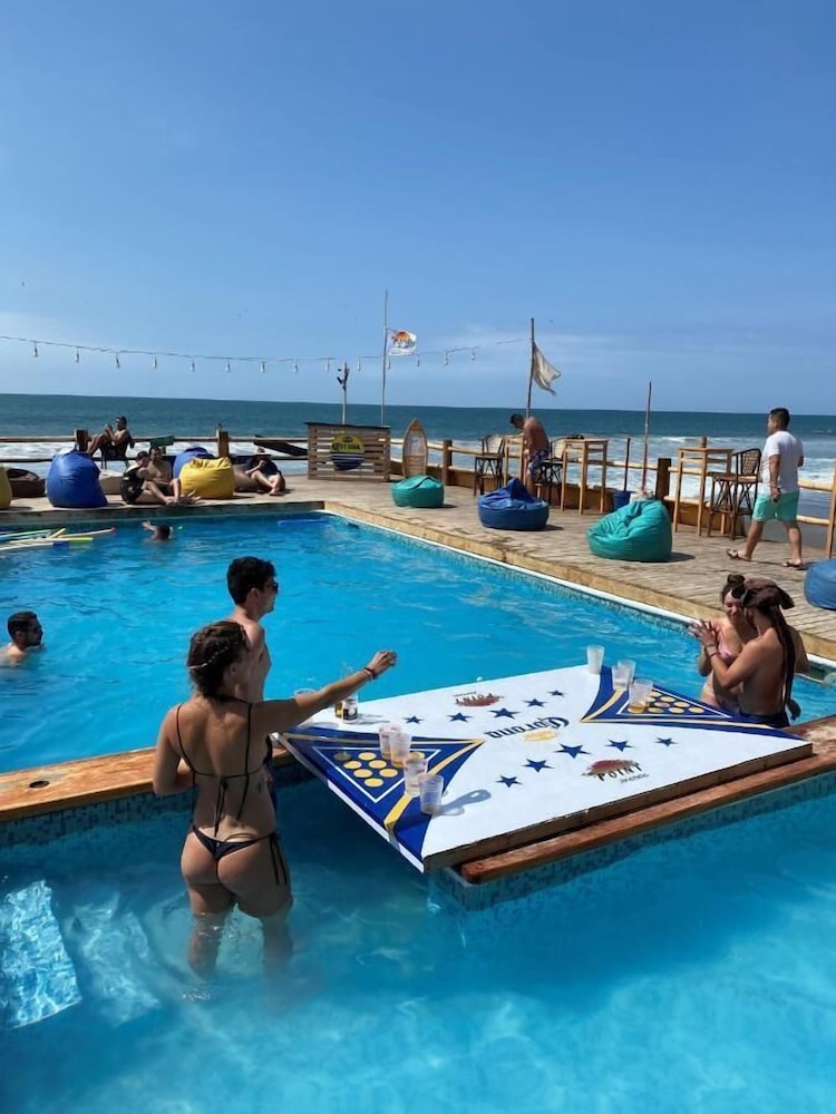 The Point Mancora - Beach Party Hostel
