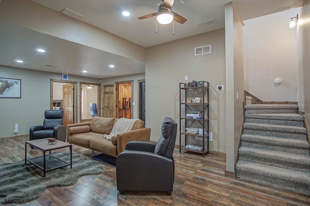 5 Br: Cupp Runneth Over - Luxurious Retreat Nestled 9.7 Miles From Snowshoe