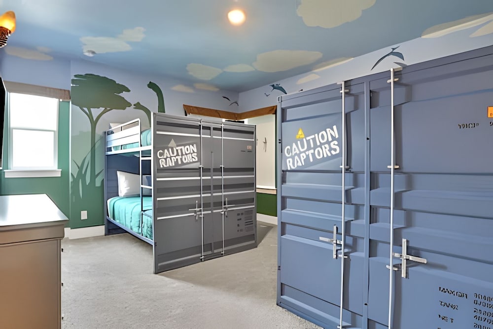 Reunion Luxury Villa w/ Lake View & Game Room