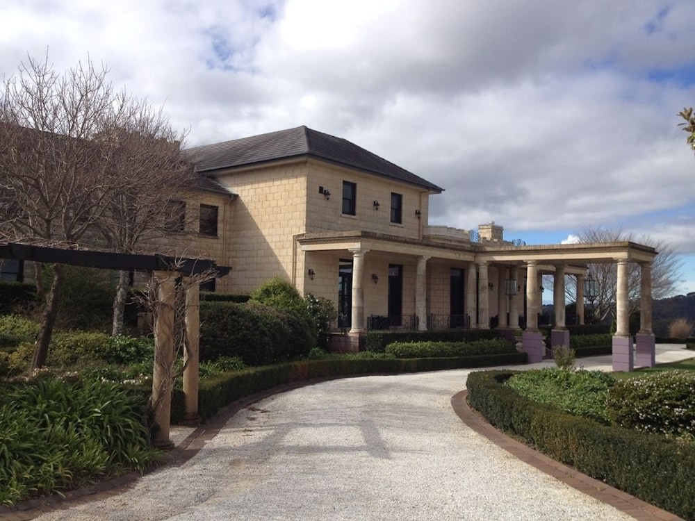 Linden Hall