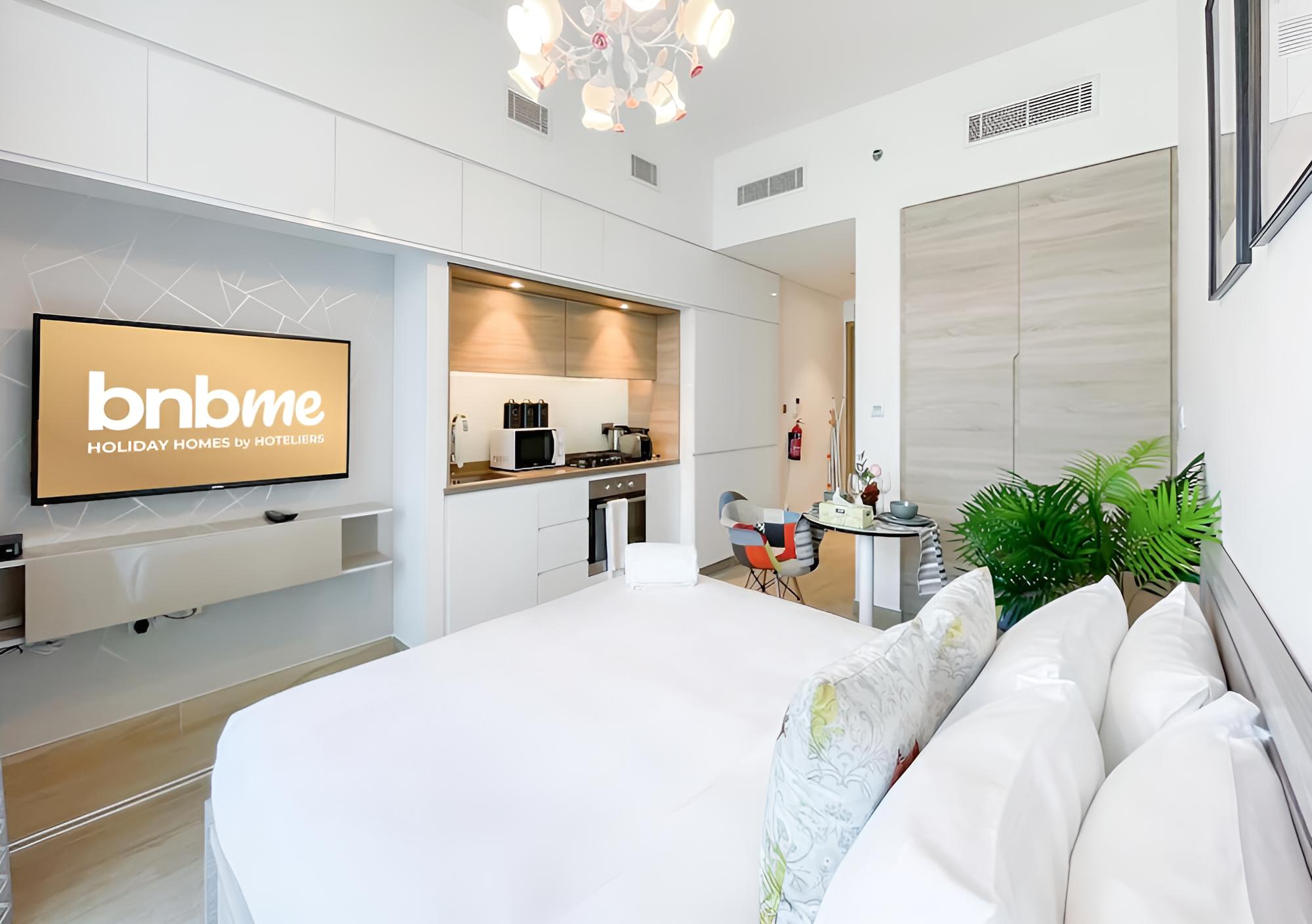 Bnbmehomes Beautiful Lake View Studio Near Marina