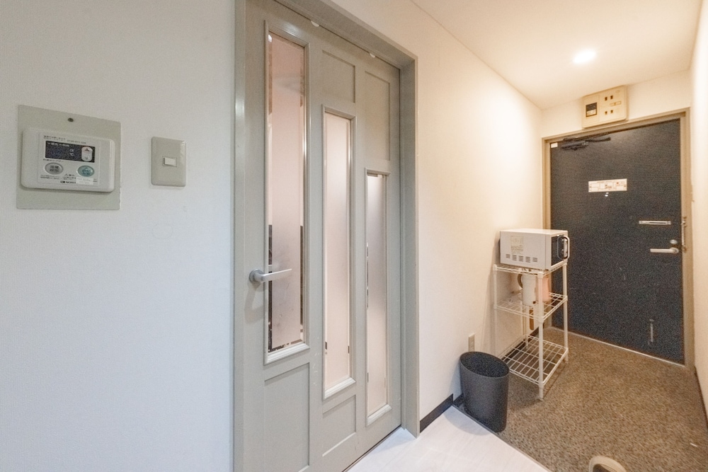 Namba West 5 connecting room