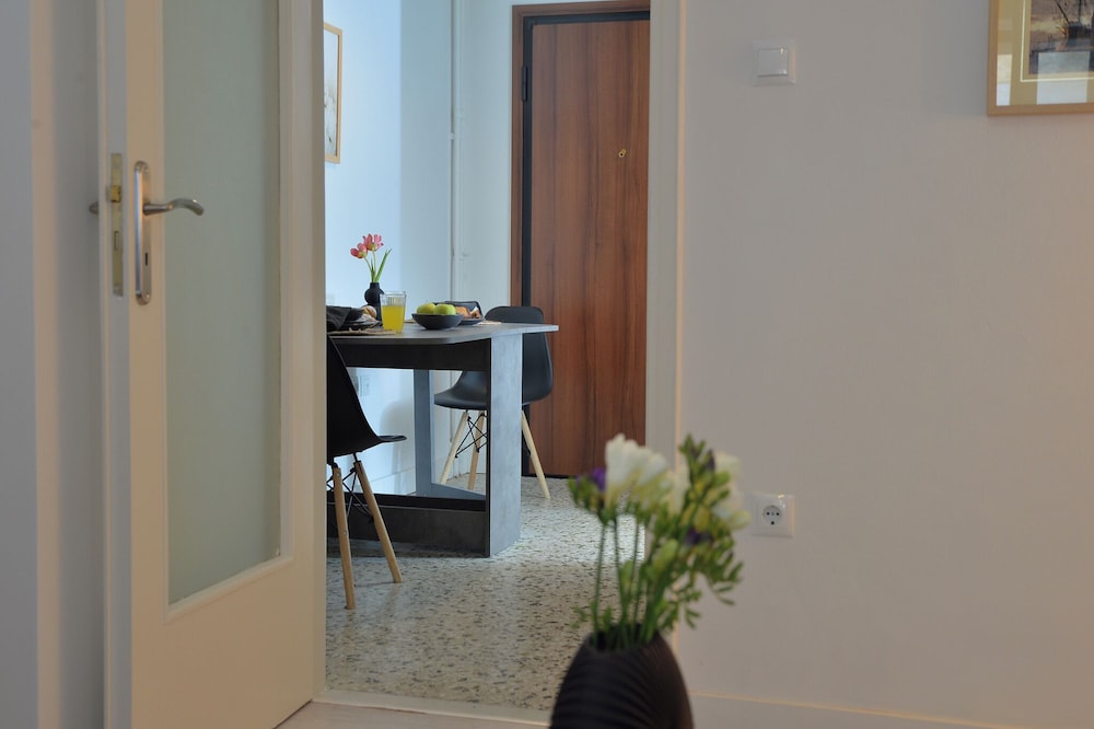 Alter Ego Apartments